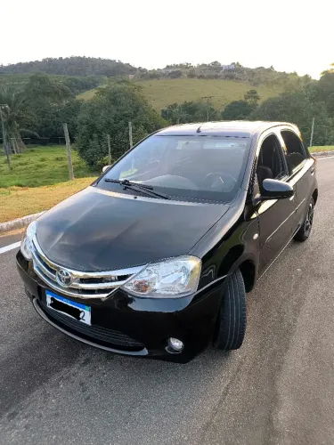 Toyota Etios X 1.3 Flex 16V 5P Mec. 2014