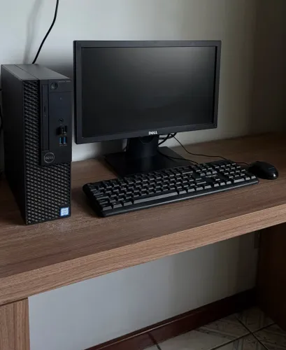 Computador Dell Intel Core i5 + Monitor, Teclado e Mouse