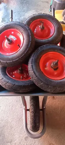 Pneu para carrinho de mão