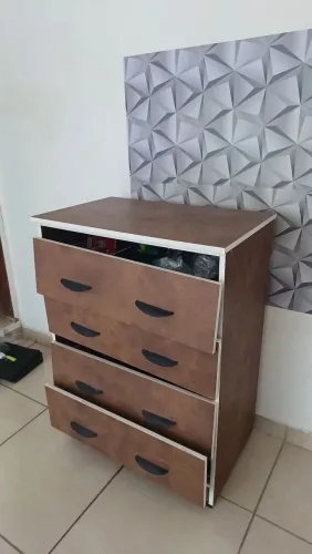 Cômoda usada