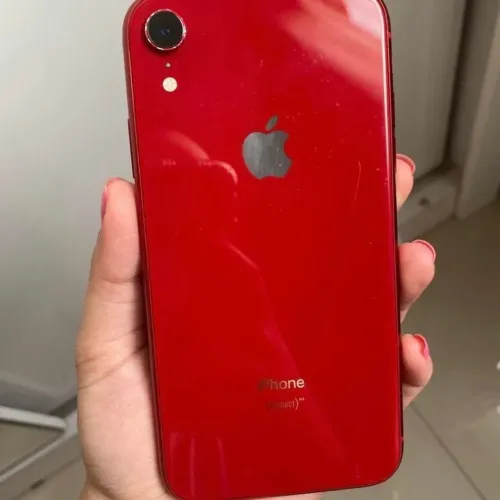 iPhoneXR todo original apenas trincado na tela e detalhe atrás