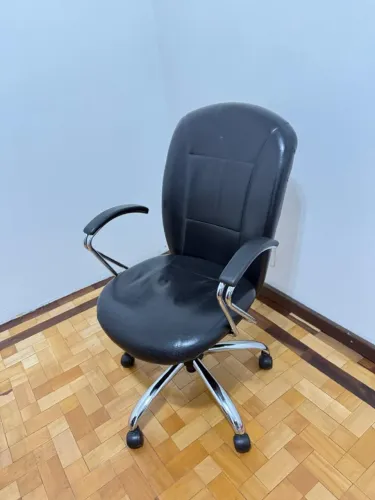 Cadeira Escritório Couro Legítimo