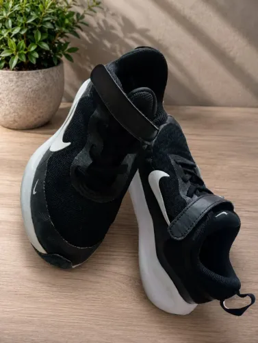 Tênis infantil nike
