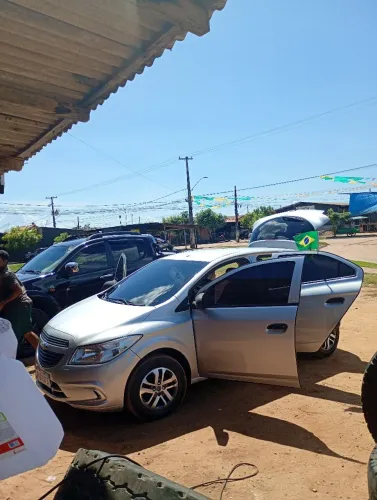 Chevrolet Onix JOY HATCH 1.0 8V FLEX MEC. 4P 2018