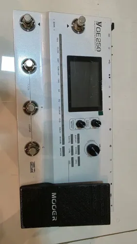 Pedaleira mooer Ge250