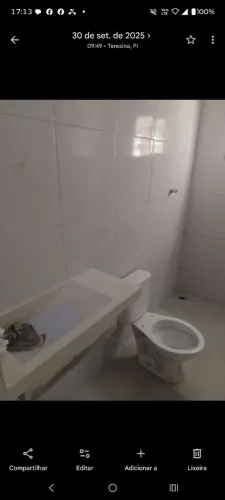 Apartamento área bem localizada