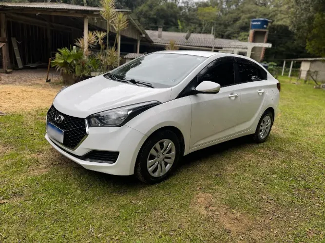 Hyundai HB20S C.plus/c.style1.0 Flex 12V Mec. 4P 2019