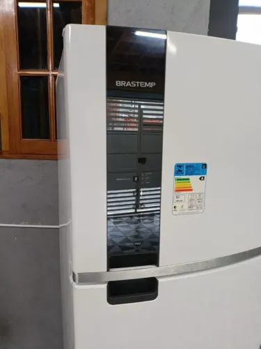 GELADEIRA BRASTEMP DUPLEX FROST FREE PAINEL TOUCH SCREEN 220 VOLTS FUNCIONANDO 