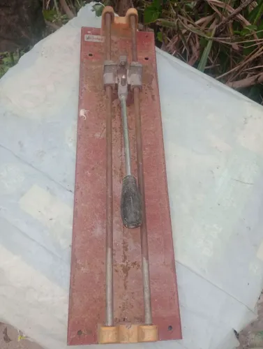 Riscador de pisos e ladrilhos
