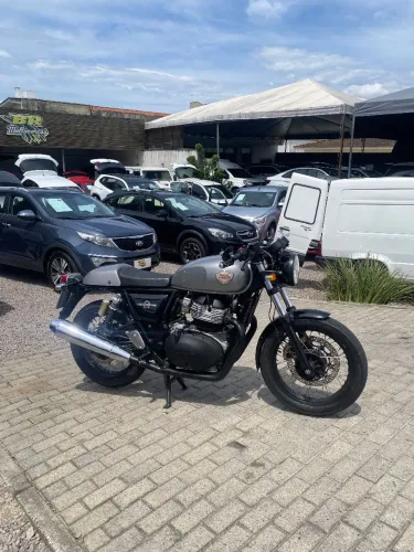 ROYAL ENFIELD INTERCEPTOR 650