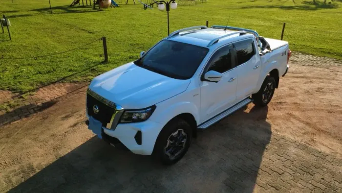Nissan Frontier Plati. CD 2.3 Bi-TB Dies.aut. 2023