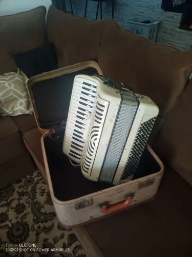 Acordeon italiano lá tosca