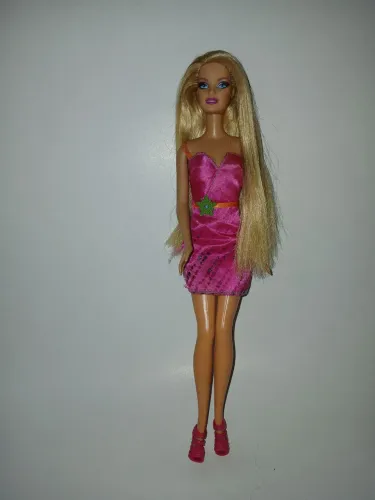 Boneca barbie cabelo grande 