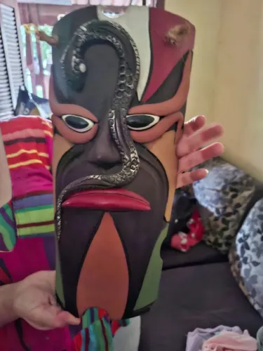 Máscara Decorativa de Cerâmica