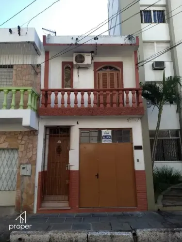 Casa com 1 dormitório para alugar, 72 m² Centro - Pelotas/RS
