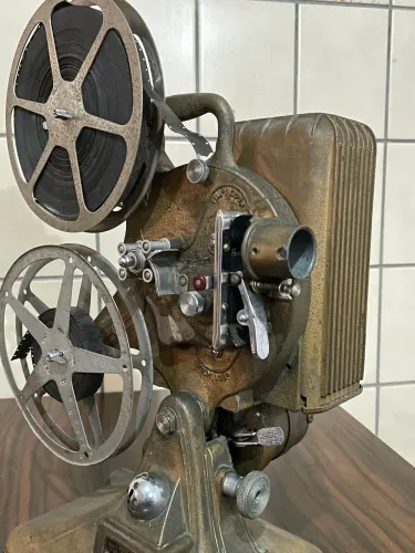 Projetor Antigo Keystone K-160 16mm - década de 40