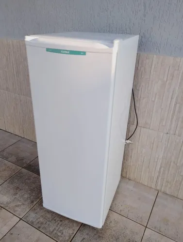 Freezer vertical Consul usado