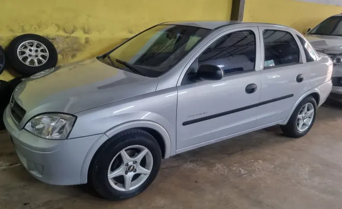 Chevrolet Corsa Sedan 1.0 MPFI 8V 71cv 4P 2003
