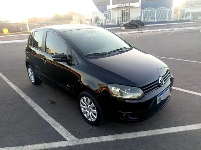 Volkswagen Fox 1.0 MI Total Flex 8V 5P 2014