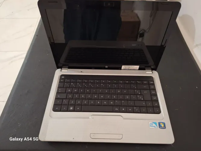 Vende-se Televisao philips (com defeito no auto falante) e notebook em bom estado