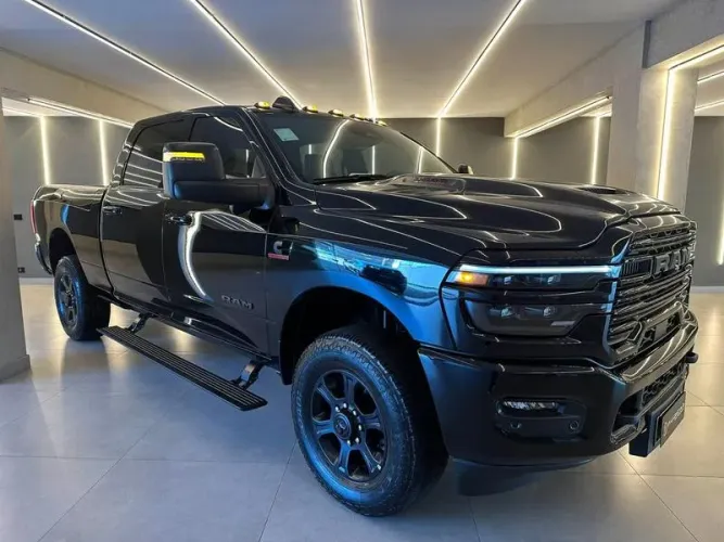 Ram 3500 Laram.6.7 Night Ed.tb CD 4X4 Die. 2025