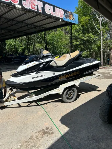Jet ski seadoo 155 hp 3 pessoas