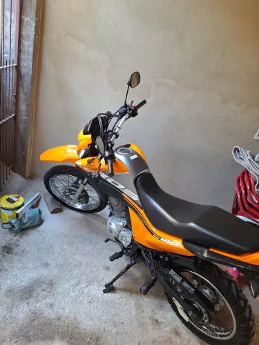 Moto Bros laranja 2018