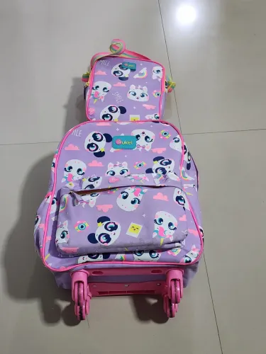 Mochila 4 rodinhas com lancheira da Puket