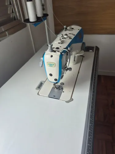 ? VENDO: Máquina de Costura Reta Industrial Jack A4!Alta Produtividade