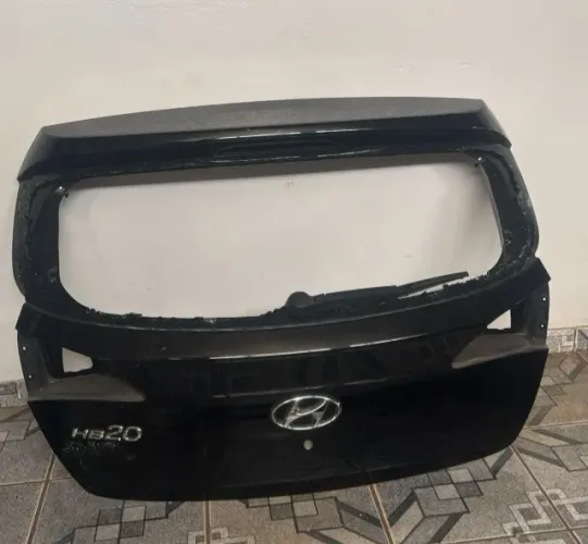 TAMPA TRASEIRA HB20 