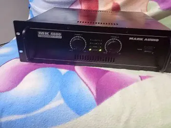 Amplificador profissional