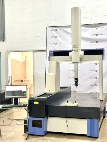 Máquina de medição tridimensional Mitutoyo Beyond-Crysta C 9168 CNC