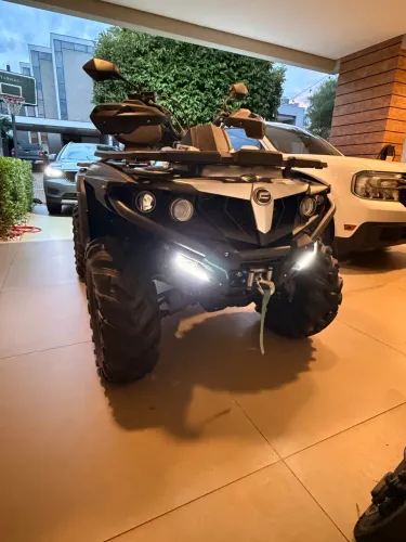 Quadriciclo top 4x4 600cc CFMotos 