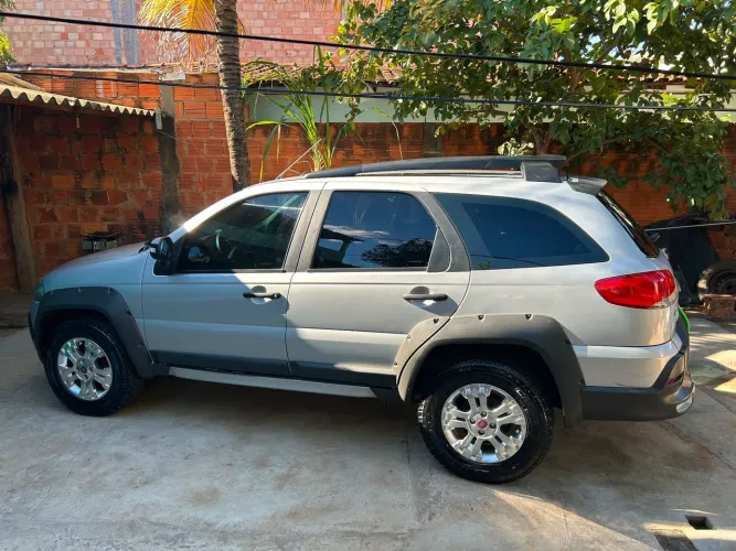 Fiat Palio Weekend Adventure Locker 1.8 Flex 2010