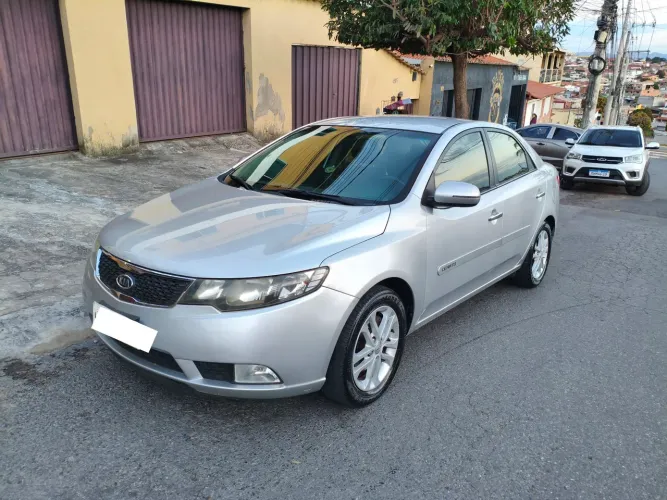 Kia Motors Cerato 1.6 16V Aut. 2012