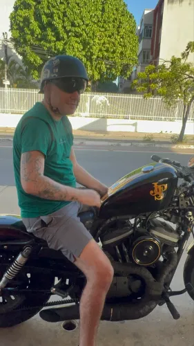 Harley-Davidson Sportster 883 (2005/2006) - Último Ano Carburada! Estilo Bobber