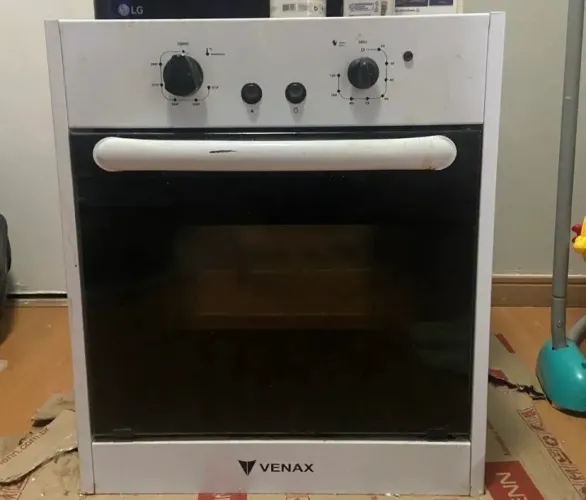 Forno de embutir Venax