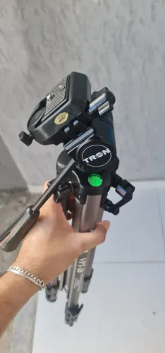 tripé vídeo / foto vpt-20 cabeça hidráulica e 3 movimentos 