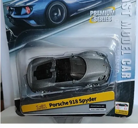 Porsche 918 Spyder Prata