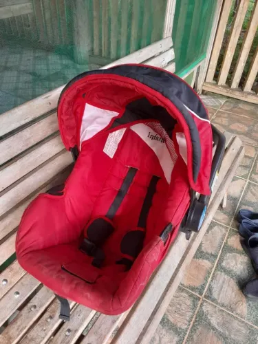 Bebê conforto infanti e base para carro com Isofix!!!