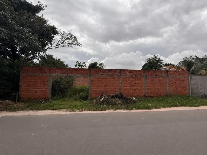 Vendo terreno no Itapiraco murado
