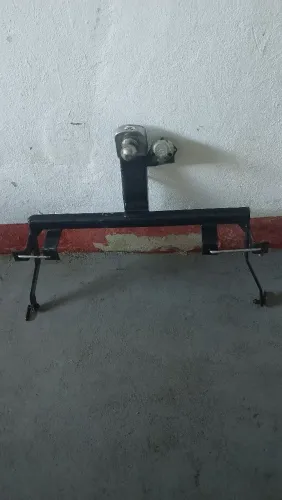 Engate pra reboque com tomada