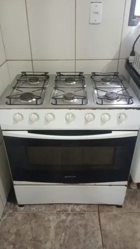 Fogão semi novo 6 bocas