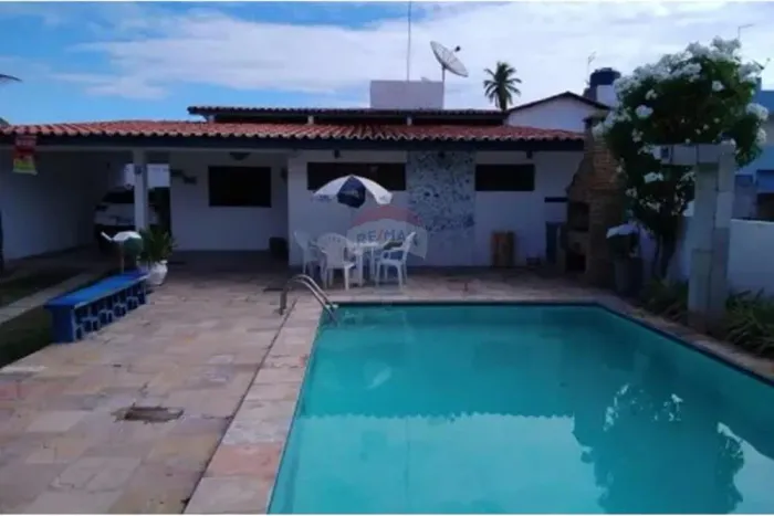 Casa em Pontal do Serrambi com 3 quartos