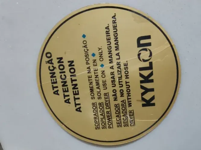 Secador profissional KYKLON para tosa e banho R$600,00