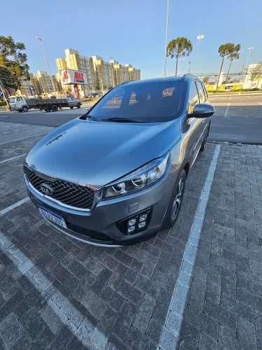 Kia Motors Sorento 3.3 V6 24V 270cv 4X2 Aut. 2016