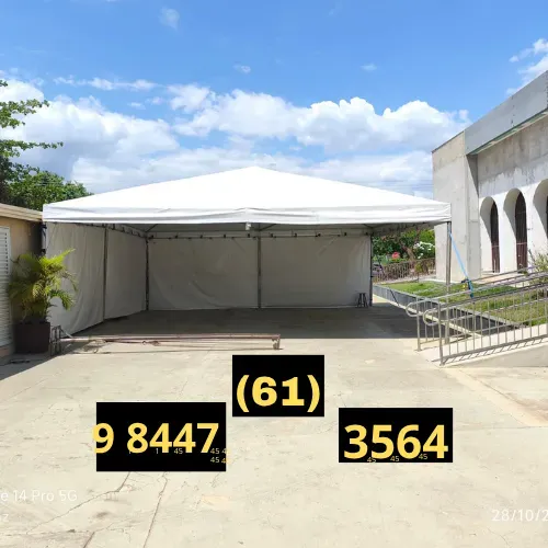 Venda de Tendas pirâmides - Proteção e estilo para eventos grandes e pequenos.