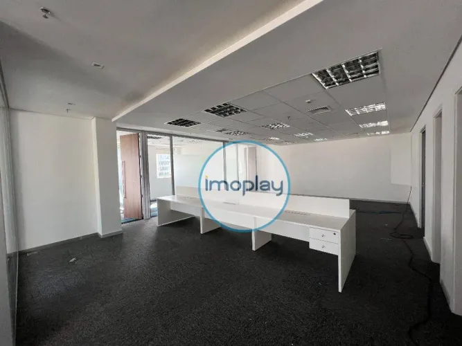 Escritorio Pronto para locação em Moema, Na Avenida Ibirapuera 229m com 4 vagas