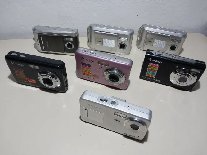 Lote 7 câmeras digitais Mirage para reparo ou decoração