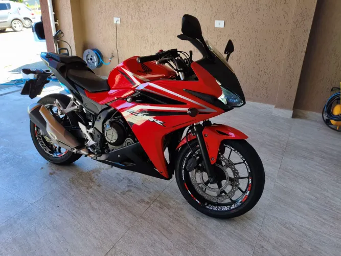 ? Vende-se Honda CBR 500R - Ano 2018 | Impecável!